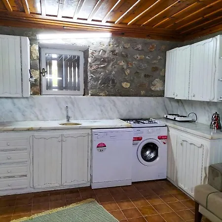 Ekincik'te Tas Ev Hotel Koycegiz (Mugla)